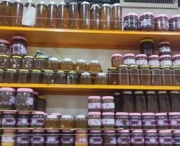 فروش عسل چند گیاه به شرط تضمین طبیعی بودن(تهران)